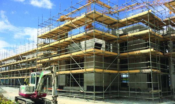 large scaffolding contractor